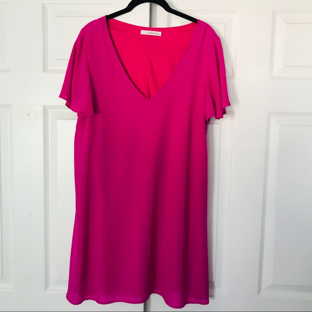 💗BOUTIQUE FLOWY V NECK FUCHSIA DRESS